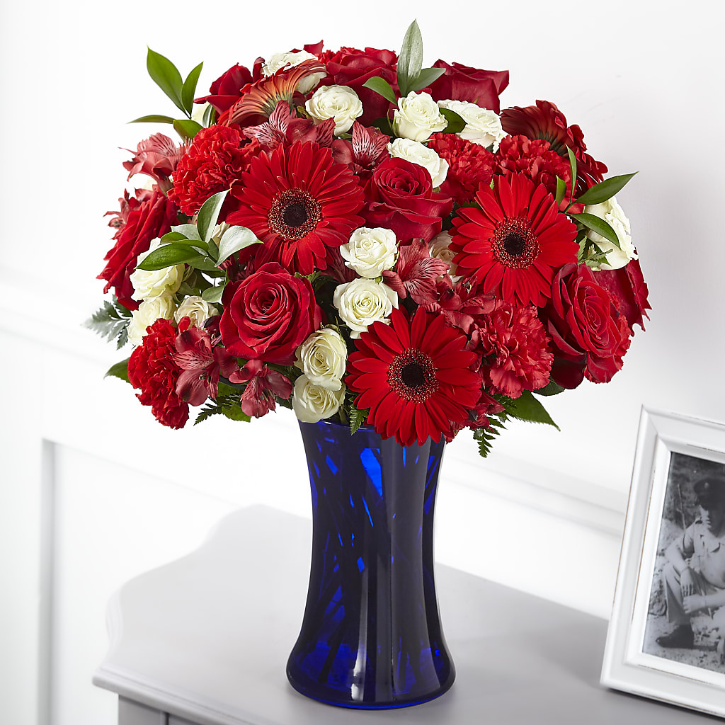 Hearts Embrace Bouquet – Acme Floral #0014, Akron OH