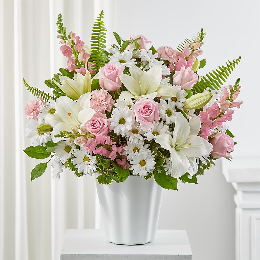 Soft Touch Tabletop Basket – Acme Floral #0014, Akron OH