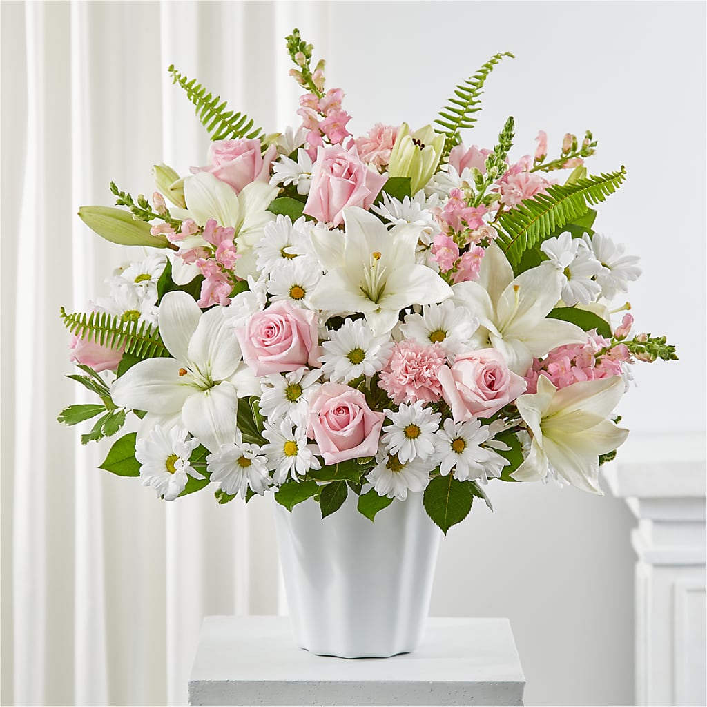 Soft Touch Tabletop Basket – Acme Floral #0014, Akron OH