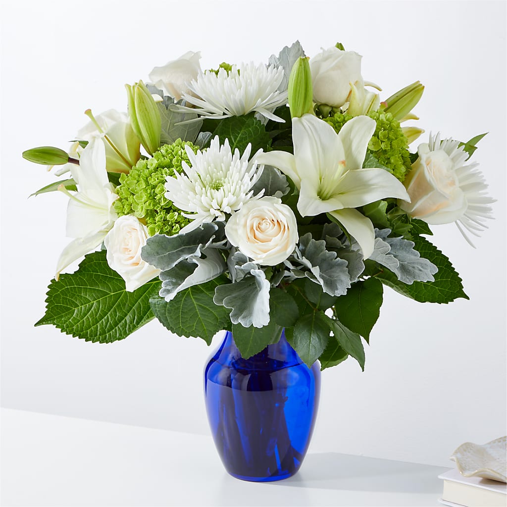 Snowy Dreams Bouquet – Acme Floral #0014, Akron OH