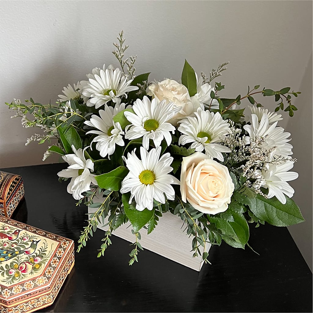 Fresh Linen Box Bouquet –  Acme Floral #0014, Akron OH