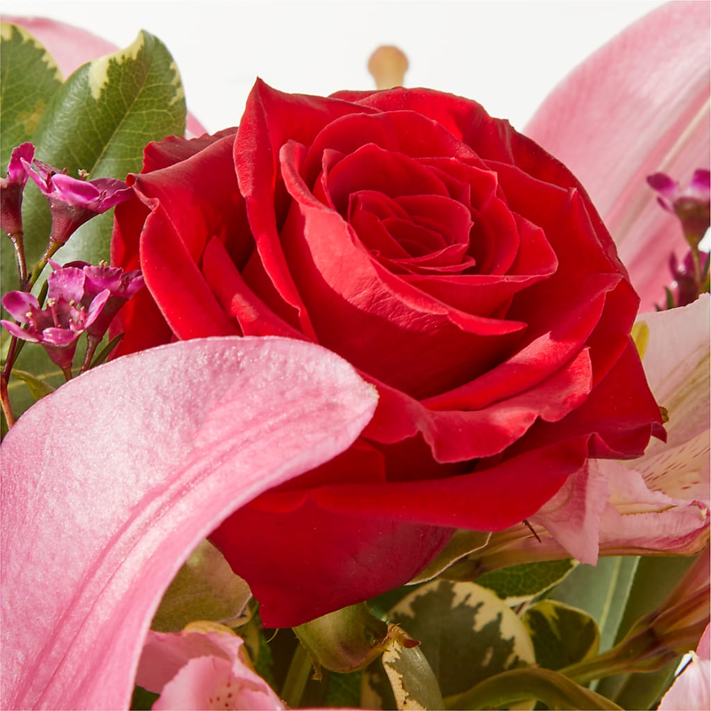 Lucky in Love Bouquet –  Acme Floral #0014, Akron OH