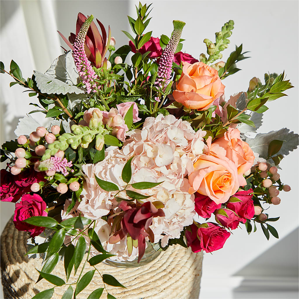 Glitz & Glam Bouquet –  Acme Floral #0014, Akron OH